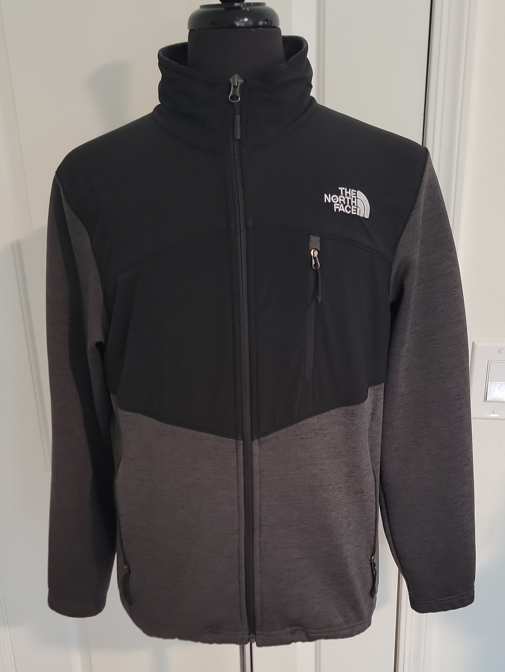 The North Face Men’s Black and Gray Full-Zip Performance Jacket